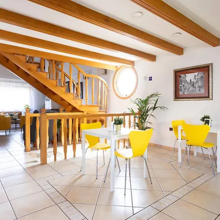 ゲストハウス Casa Lali 2